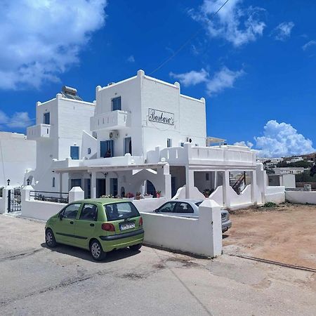 Aparthotel Barbaras Naoussa Esterno foto