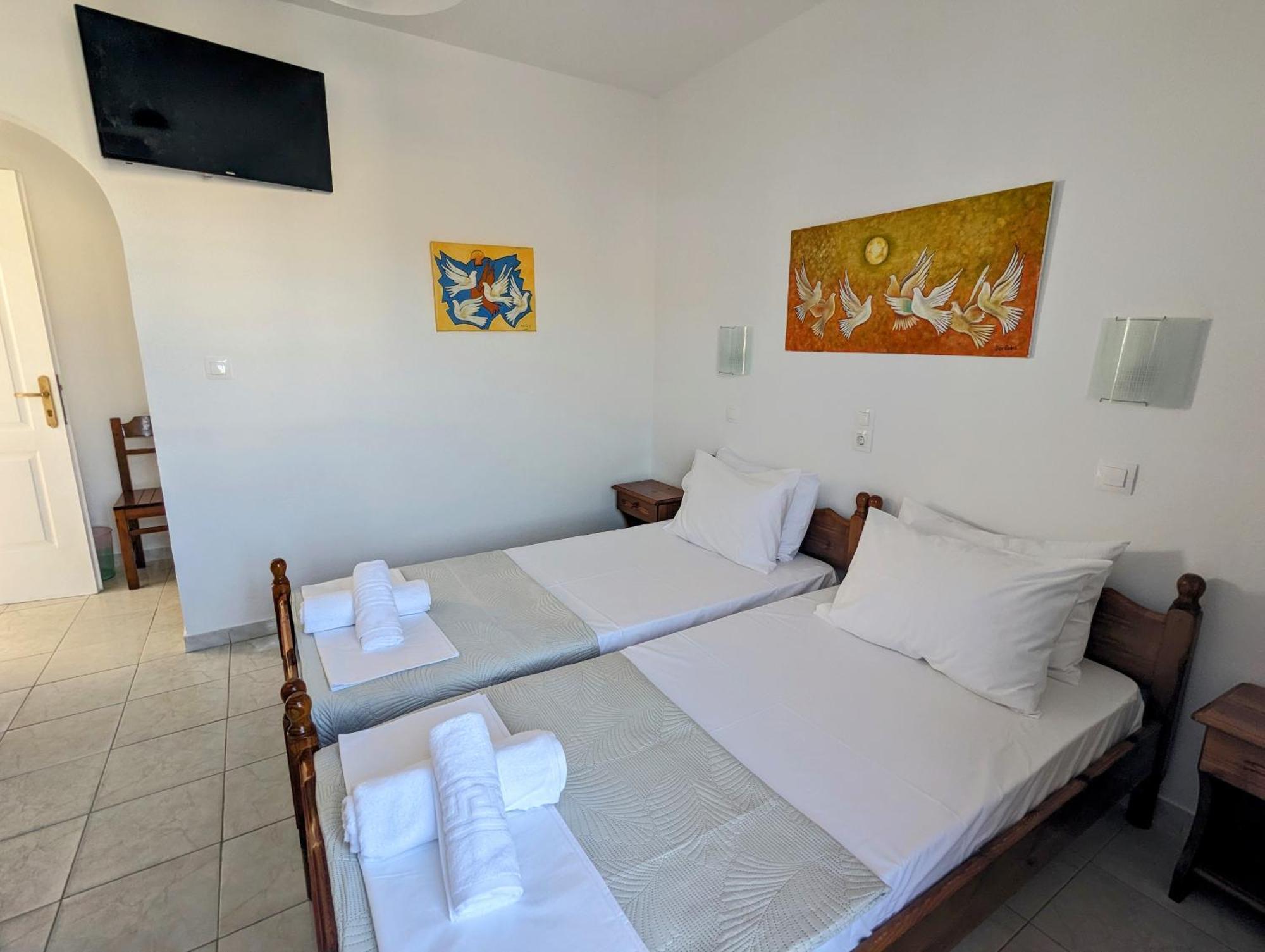 Aparthotel Barbaras Naoussa Esterno foto