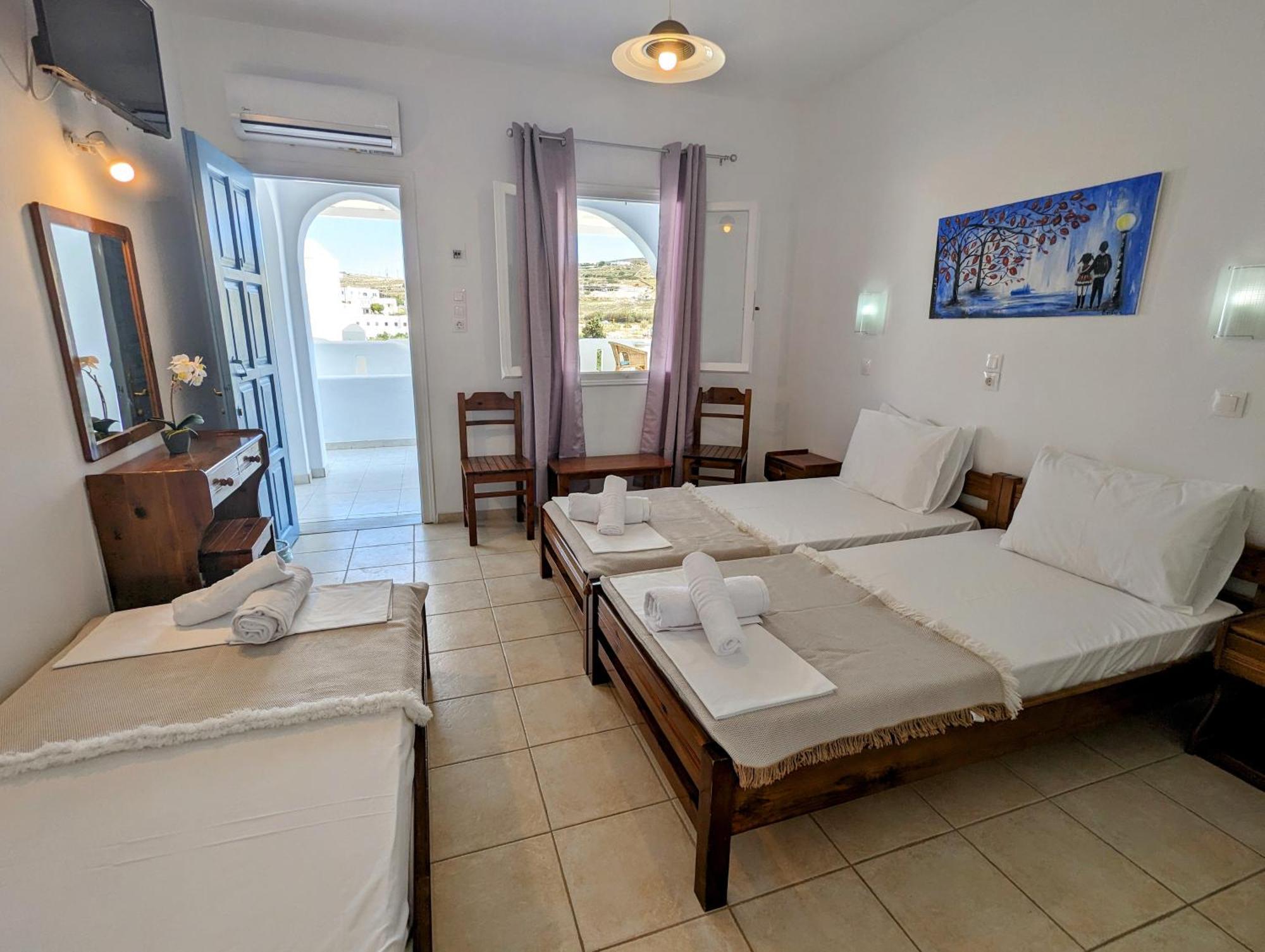 Aparthotel Barbaras Naoussa Esterno foto