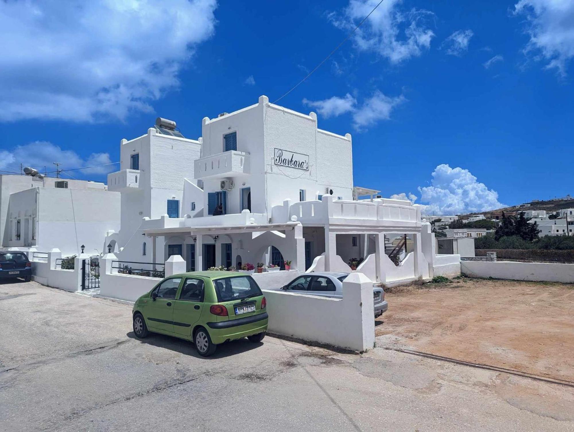 Aparthotel Barbaras Naoussa Esterno foto